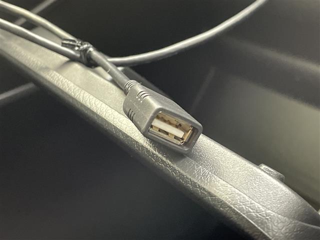 キャラバン ロンググランドプレミアムＧＸ　アルパイン１１インチナビ　全周囲カメラ　フルセグＴＶ　電動スライドドア　ＥＴＣ　ドラレコ　シートヒーター　衝突被害軽減ブレーキ　ＬＥＤヘッドライト　オートライト　横滑り防止装置　スマートキー　禁煙車（16枚目）