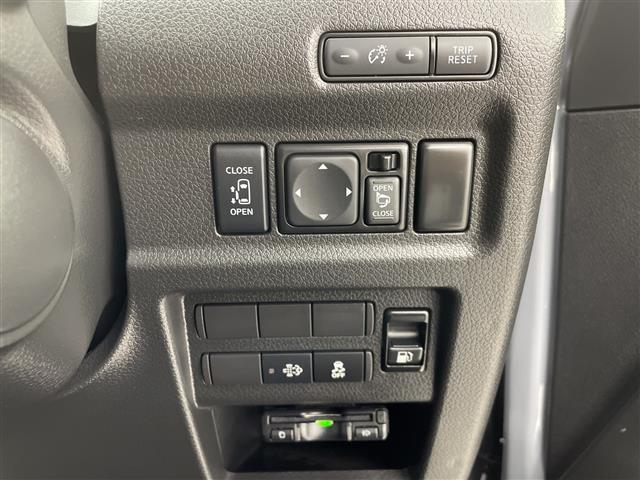 キャラバン ロンググランドプレミアムＧＸ　アルパイン１１インチナビ　全周囲カメラ　フルセグＴＶ　電動スライドドア　ＥＴＣ　ドラレコ　シートヒーター　衝突被害軽減ブレーキ　ＬＥＤヘッドライト　オートライト　横滑り防止装置　スマートキー　禁煙車（25枚目）