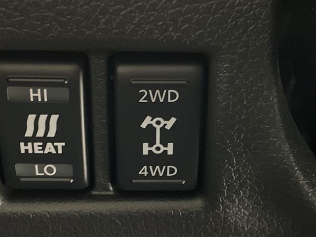 キャラバン ロンググランドプレミアムＧＸ　アルパイン１１インチナビ　全周囲カメラ　フルセグＴＶ　電動スライドドア　ＥＴＣ　ドラレコ　シートヒーター　衝突被害軽減ブレーキ　ＬＥＤヘッドライト　オートライト　横滑り防止装置　スマートキー　禁煙車（27枚目）