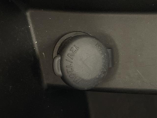 スイフトスポーツ ベースグレード 6MT ナビ ワンセグTV HIDヘッドライト オートライト スマートキー 純正アルミホイール 横滑り防止装置 スーパーチャージャー プッシュスタートボタン フォグランプ フロアマット ABS(11枚目)