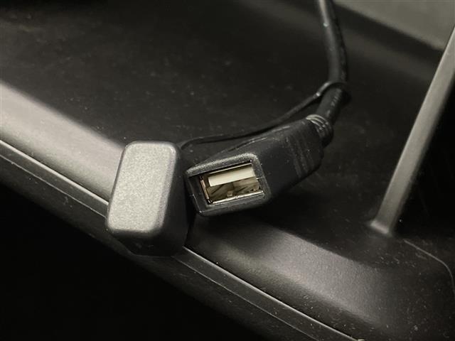 スイフトスポーツ ベースグレード 6MT ナビ ワンセグTV HIDヘッドライト オートライト スマートキー 純正アルミホイール 横滑り防止装置 スーパーチャージャー プッシュスタートボタン フォグランプ フロアマット ABS(12枚目)