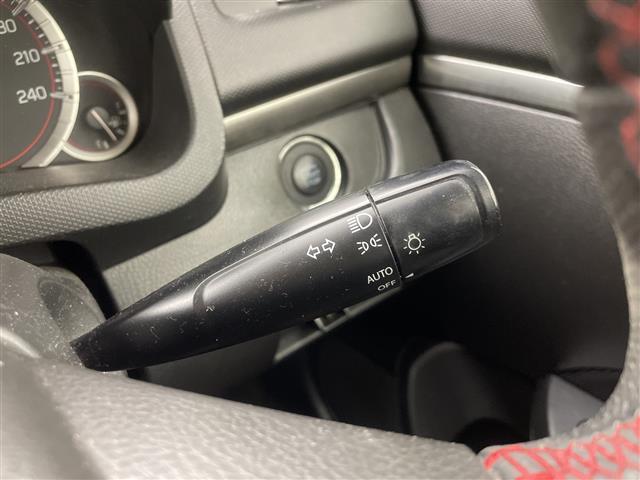 スイフトスポーツ ベースグレード 6MT ナビ ワンセグTV HIDヘッドライト オートライト スマートキー 純正アルミホイール 横滑り防止装置 スーパーチャージャー プッシュスタートボタン フォグランプ フロアマット ABS(22枚目)