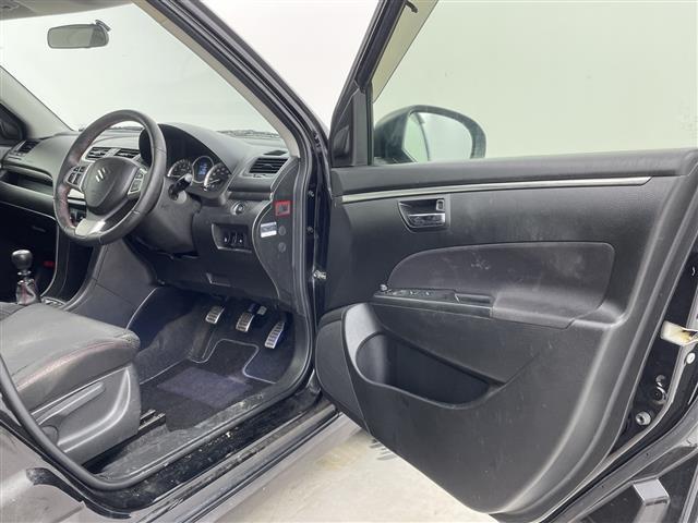 スイフトスポーツ ベースグレード 6MT ナビ ワンセグTV HIDヘッドライト オートライト スマートキー 純正アルミホイール 横滑り防止装置 スーパーチャージャー プッシュスタートボタン フォグランプ フロアマット ABS(39枚目)