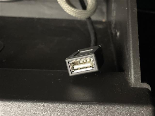 BRZ S 6速MT アルカンターラ&レザーシート ナビ フルセグTV シートヒーター ETC ドラレコ HIDヘッドライト オートライト フォグランプ スマートキー シートヒーター 純正アルミホイール 禁煙車(20枚目)