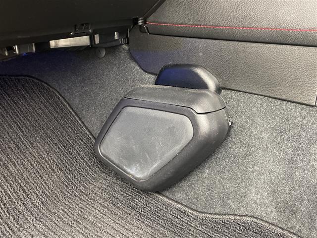 BRZ S 6速MT アルカンターラ&レザーシート ナビ フルセグTV シートヒーター ETC ドラレコ HIDヘッドライト オートライト フォグランプ スマートキー シートヒーター 純正アルミホイール 禁煙車(26枚目)