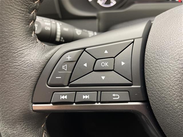 キャラバン ロンググランドプレミアムＧＸ　登録済未使用車　４ＷＤ　デジタルインナーミラー　全周囲カメラ　電動スライドドア　ハーフレザーシート　シートヒーター　衝突被害軽減ブレーキ　クリアランスソナー　スマートキー　リアヒーター／クーラー　禁煙（11枚目）