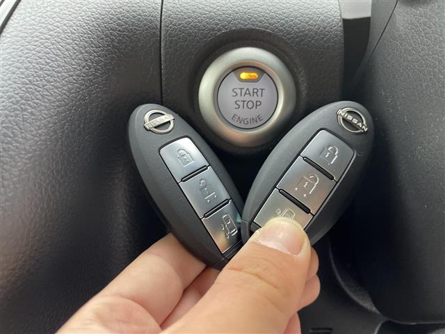 キャラバン ロンググランドプレミアムＧＸ　登録済未使用車　４ＷＤ　デジタルインナーミラー　全周囲カメラ　電動スライドドア　ハーフレザーシート　シートヒーター　衝突被害軽減ブレーキ　クリアランスソナー　スマートキー　リアヒーター／クーラー　禁煙（15枚目）