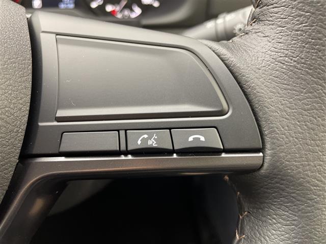 キャラバン ロンググランドプレミアムＧＸ　登録済未使用車　４ＷＤ　デジタルインナーミラー　全周囲カメラ　電動スライドドア　ハーフレザーシート　シートヒーター　衝突被害軽減ブレーキ　クリアランスソナー　スマートキー　リアヒーター／クーラー　禁煙（22枚目）