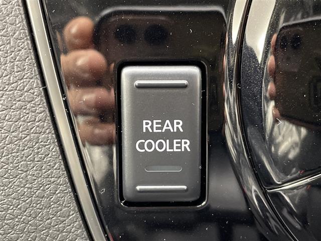 キャラバン ロンググランドプレミアムＧＸ　登録済未使用車　４ＷＤ　デジタルインナーミラー　全周囲カメラ　電動スライドドア　ハーフレザーシート　シートヒーター　衝突被害軽減ブレーキ　クリアランスソナー　スマートキー　リアヒーター／クーラー　禁煙（26枚目）