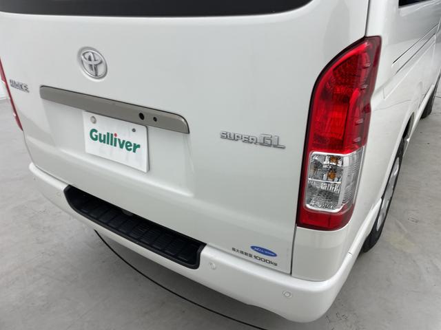 ハイエースバン スーパーＧＬ　ダーク　プライムＩＩ　４ＷＤディーゼル　両側電動スライドドア　オートハイビーム　フォグランプ　ＬＥＤ　レーンキープアシスト　クリアランスソナー　衝突被害軽減システム　ハーフレザーシート　ＭＴモード付ＡＴ　禁煙車（61枚目）