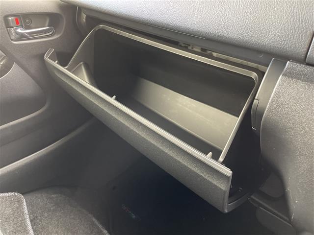 ハイエースバン スーパーＧＬ　ダーク　プライムＩＩ　ナビ　全周囲カメラ　フルセグＴＶ　両側電動スライドドア　ＥＴＣ　衝突被害軽減ブレーキ　レーンアシスト　クリアランスソナー　ＬＥＤヘッドライト　オートマチックハイビーム　ハーフレザーシート　スマートキー（30枚目）