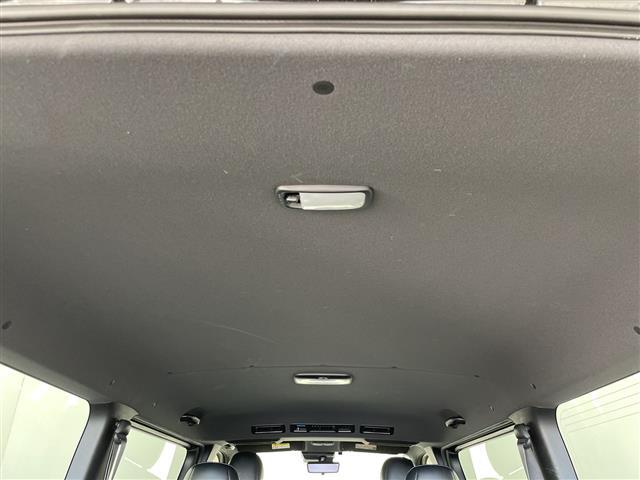 ハイエースバン スーパーＧＬ　ダーク　プライムＩＩ　ナビ　全周囲カメラ　フルセグＴＶ　両側電動スライドドア　ＥＴＣ　衝突被害軽減ブレーキ　レーンアシスト　クリアランスソナー　ＬＥＤヘッドライト　オートマチックハイビーム　ハーフレザーシート　スマートキー（43枚目）