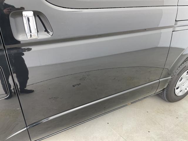 ハイエースバン スーパーＧＬ　ダーク　プライムＩＩ　ナビ　全周囲カメラ　フルセグＴＶ　両側電動スライドドア　ＥＴＣ　衝突被害軽減ブレーキ　レーンアシスト　クリアランスソナー　ＬＥＤヘッドライト　オートマチックハイビーム　ハーフレザーシート　スマートキー（66枚目）