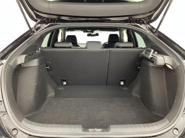 シビック ハッチバック　ホンダセンシング　純正エアロ　純正ナビ　バックカメラ　ビルトインＥＴＣ　衝突被害軽減ブレーキ　レーンアシスト　アダプティブクルーズコントロール　ＬＥＤヘッドライト　オートマチックハイビーム　シートヒーター　禁煙車（32枚目）