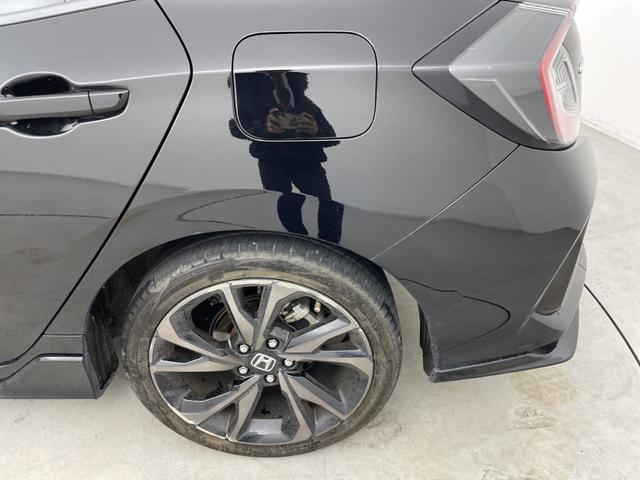 シビック ハッチバック　ホンダセンシング　純正エアロ　純正ナビ　バックカメラ　ビルトインＥＴＣ　衝突被害軽減ブレーキ　レーンアシスト　アダプティブクルーズコントロール　ＬＥＤヘッドライト　オートマチックハイビーム　シートヒーター　禁煙車（68枚目）