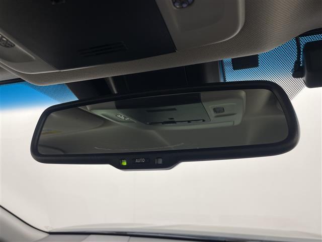 カムリ Ｇレザーパッケージ　純正８型ナビ　フルセグＴＶ　バックカメラ　ドラレコ　ビルトインＥＴＣ　レザーシート　シートヒーター　ＰＣＳ　ＬＤＡ　オートハイビーム　レーダークルーズ　コーナーセンサー　ＬＥＤ　スマートキー　禁煙車（28枚目）