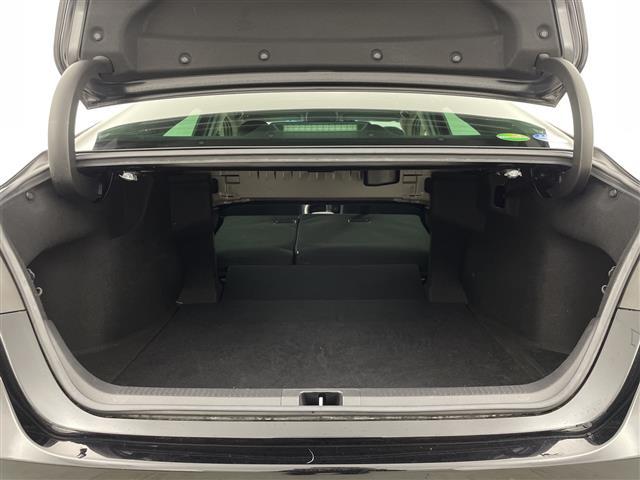 カムリ Ｇレザーパッケージ　純正８型ナビ　フルセグＴＶ　バックカメラ　ドラレコ　ビルトインＥＴＣ　レザーシート　シートヒーター　ＰＣＳ　ＬＤＡ　オートハイビーム　レーダークルーズ　コーナーセンサー　ＬＥＤ　スマートキー　禁煙車（35枚目）