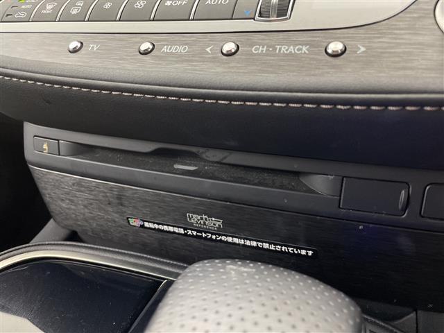 ＬＳ ＬＳ５００ｈ　Ｆスポーツ　４ＷＤ　ムーンルーフ　マークレビンソンオーディオ　純正ナビ　全周囲カメラ　ドラレコ　ビルトインＥＴＣ２．０　デジタルインナーミラー　シートベンチレーション　シートヒーター　ＬＴＡ　ＡＨＢ　禁煙車（10枚目）