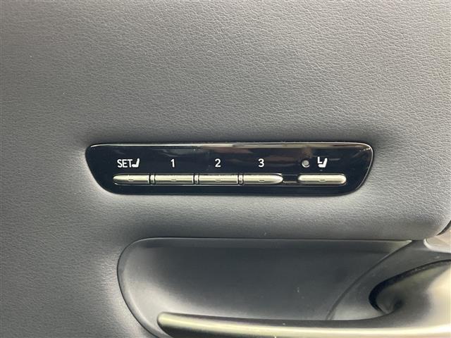 ＬＳ ＬＳ５００ｈ　Ｆスポーツ　４ＷＤ　ムーンルーフ　マークレビンソンオーディオ　純正ナビ　全周囲カメラ　ドラレコ　ビルトインＥＴＣ２．０　デジタルインナーミラー　シートベンチレーション　シートヒーター　ＬＴＡ　ＡＨＢ　禁煙車（16枚目）