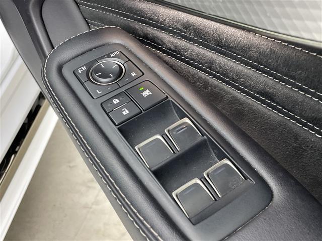ＬＳ ＬＳ５００ｈ　Ｆスポーツ　４ＷＤ　ムーンルーフ　マークレビンソンオーディオ　純正ナビ　全周囲カメラ　ドラレコ　ビルトインＥＴＣ２．０　デジタルインナーミラー　シートベンチレーション　シートヒーター　ＬＴＡ　ＡＨＢ　禁煙車（32枚目）