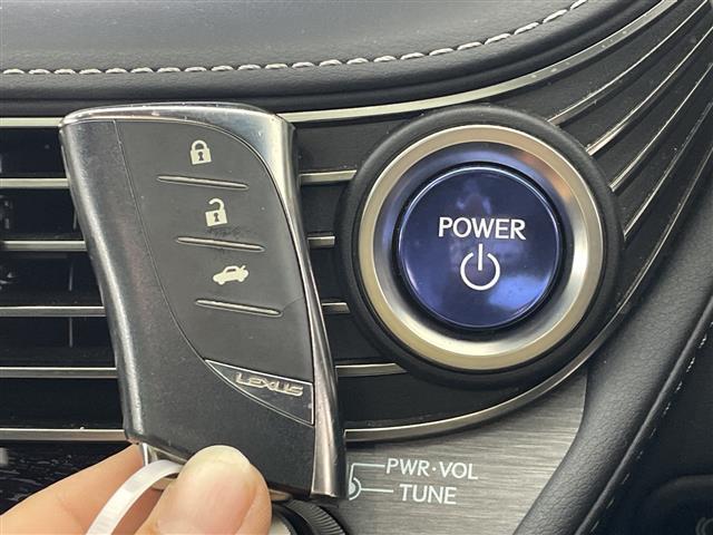 ＬＳ ＬＳ５００ｈ　Ｆスポーツ　４ＷＤ　ムーンルーフ　マークレビンソンプレミアムオーディオ　純正ナビ　全周囲カメラ　ビルトインＥＴＣ２．０　パワーバッグドア　デジタルインナーミラー　シートヒーター　ベンチレーション　ＬＥＤ　禁煙車（19枚目）