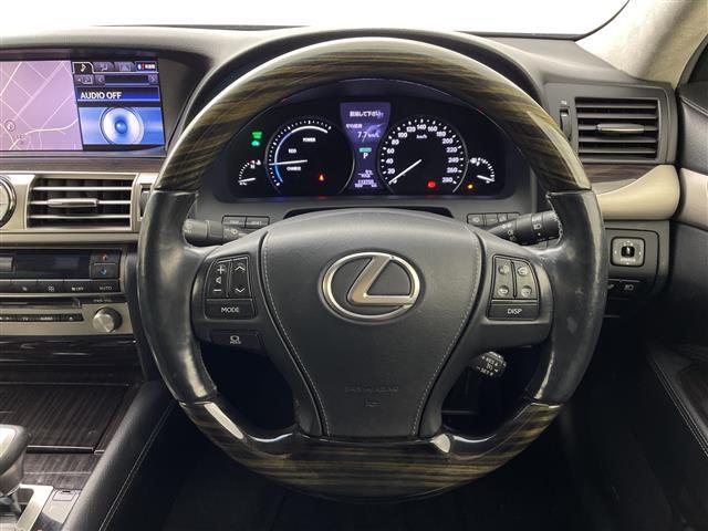 ＬＳ ＬＳ６００ｈ　バージョンＣ　Ｉパッケージ　ムーンルーフ　三眼ＬＥＤヘッドライト　純正１２．３型ナビ　バックカメラ　ＥＴＣ２．０　レザーシート　シートヒーター　シートベンチレーション　ポジションメモリー　リア電動サンシェード　電動コーナーポール（21枚目）