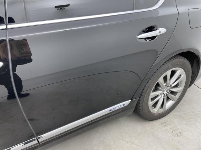 ＬＳ ＬＳ６００ｈ　バージョンＣ　Ｉパッケージ　ムーンルーフ　三眼ＬＥＤヘッドライト　純正１２．３型ナビ　バックカメラ　ＥＴＣ２．０　レザーシート　シートヒーター　シートベンチレーション　ポジションメモリー　リア電動サンシェード　電動コーナーポール（66枚目）