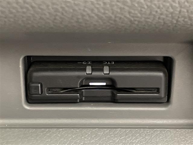 ＮＶ３５０キャラバンバン ロングライダープレミアムＧＸターボ　４ＷＤ　純正エアロ　純正ナビ　全方位カメラ　ドラレコ　ＥＴＣ　衝突被害軽減システム　ＬＥＤヘッドライト　オートライト　フォグランプ　プッシュスタート　スマートキー　リアクーラー　リアヒーター　禁煙車（6枚目）