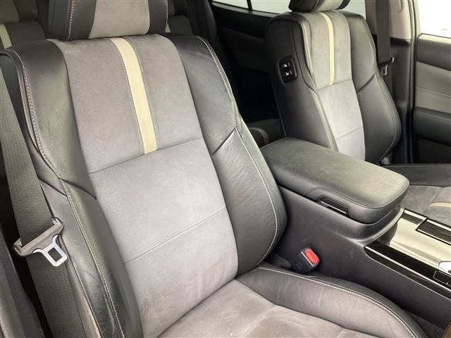 クラウンハイブリッド アスリートＳ　Ｊ－フロンティア　純正８型ナビ　バックカメラ　ビルトインＥＴＣ　ドラレコ　ハーフレザーシート　シートヒーター　ステアリングヒーター　ＨＩＤヘッドライト　オートライト　衝突被害軽減ブレーキ　追従クルーズコントロール　禁煙（32枚目）