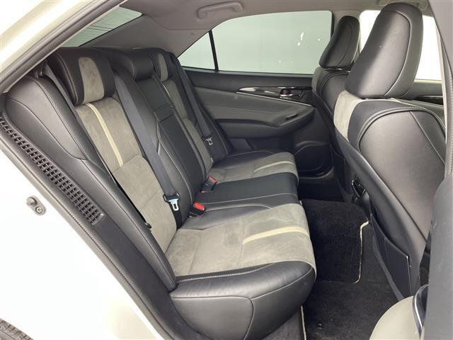 クラウンハイブリッド アスリートＳ　Ｊ－フロンティア　純正８型ナビ　バックカメラ　ビルトインＥＴＣ　ドラレコ　ハーフレザーシート　シートヒーター　ステアリングヒーター　ＨＩＤヘッドライト　オートライト　衝突被害軽減ブレーキ　追従クルーズコントロール　禁煙（33枚目）