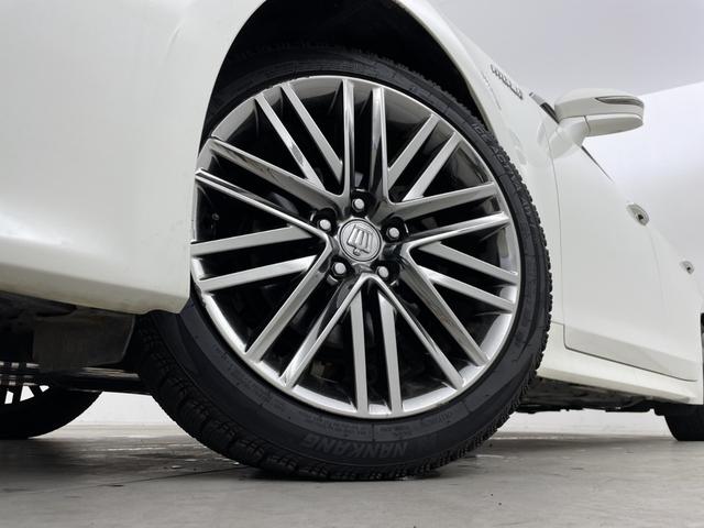 クラウンハイブリッド アスリートＳ　Ｊ－フロンティア　純正８型ナビ　バックカメラ　ビルトインＥＴＣ　ドラレコ　ハーフレザーシート　シートヒーター　ステアリングヒーター　ＨＩＤヘッドライト　オートライト　衝突被害軽減ブレーキ　追従クルーズコントロール　禁煙（76枚目）