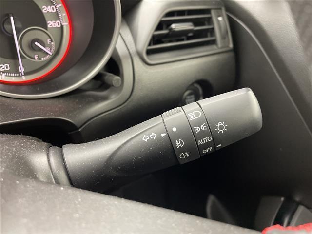 スイフトスポーツ ベースグレード 6速MT ディスプレイオーディオ CD DVD ETC シートヒーター 衝突被害軽減システム 追従クルーズコントロール レーンアシスト オートライト LEDヘッドライト フォグランプ 禁煙車(22枚目)