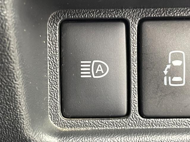 ハイエースバン スーパーＧＬ　ダークプライムＩＩ　ＴＲＤエアロ　両側電動スライドドア　社外アルパイン１１型フローティングナビ　バックカメラ　　Ｂｌｕｅｔｏｏｔｈ　フルセグＴＶ　社外セキュリティ　クリアランスソナー　ホワイトレタータイヤ　ＥＴＣ（9枚目）