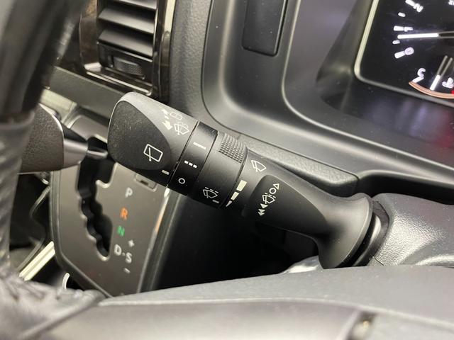 ハイエースバン スーパーＧＬ　ダークプライムＩＩ　ＴＲＤエアロ　両側電動スライドドア　社外アルパイン１１型フローティングナビ　バックカメラ　　Ｂｌｕｅｔｏｏｔｈ　フルセグＴＶ　社外セキュリティ　クリアランスソナー　ホワイトレタータイヤ　ＥＴＣ（23枚目）