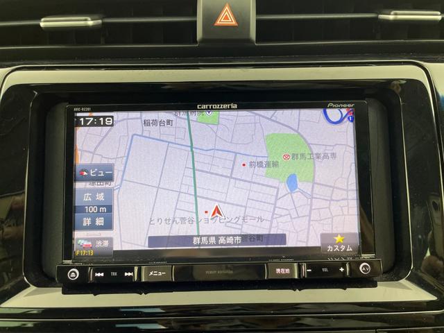 カムリ Ｇ　社外７インチナビ　バックカメラ　トヨタセーフティセンス　ＬＥＤヘッドランプ　ＬＥＤフォグランプ　電動パーキングブレーキ　オートブレーキホールド　ＥＴＣ　プッシュスタート　スマートキー　純正ＡＷ　禁煙車（4枚目）