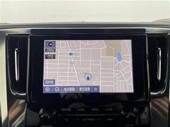 【純正ディスプレイオーディオ＋ナビキット】スマホに接続すれば「Ａｐｐｌｅ　ＣａｒＰｌａｙ」または「Ａｎｄｒｏｉｄ　Ａｕｔｏ」から、アプリのナビや電話・メッセージ・音楽などが利用できます！／／ 6