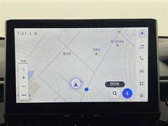 【ディスプレイオーディオ】スマホに接続すれば「Ａｐｐｌｅ　ＣａｒＰｌａｙ」または「Ａｎｄｒｏｉｄ　Ａｕｔｏ」から、アプリのナビや電話・メッセージ・音楽などが利用できます！ 6