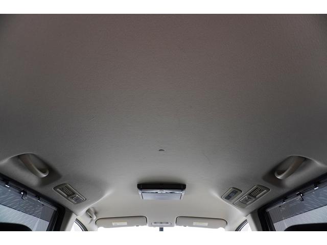 セレナ ２０Ｘ　Ｓ－ハイブリッド　ｉ－ｓｔｏｐ　横滑り防止機能　リアカメラ　ＤＶＤ視聴可　フルフラット　ウォークスルー　３列シート　ＥＴＣ　スマートキー　キーレスエントリー　衝突安全ボディ　メモリーナビ　ブルートゥースオーディオ　ＰＳ（17枚目）