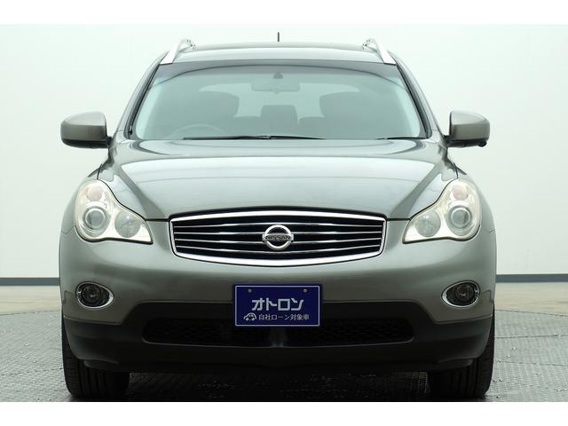 スカイラインクロスオーバー ３７０ＧＴ　バックモニター　スマキー　ＤＶＤ再生　キーレスエントリー　パワーウィンドウ　パワーステアリング　衝突安全ボディ　電動格納ミラー　ＥＴＣ　オートエアコン　寒冷地仕様　ＨＤＤナビ　Ｂｌｕｅｔｏｏｔｈ音楽（2枚目）