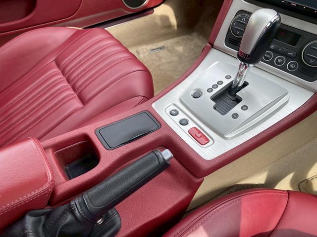 アルファブレラ ３．２　ＪＴＳ　Ｑ４　Ｑ－トロニック　スカイウィンドー　フルタイム４ＷＤ　社外ナビ　Ｂｌｕｅｔｏｏｔｈ　ＥＴＣ　クルーズコントロール　フルセグＴＶ（25枚目）