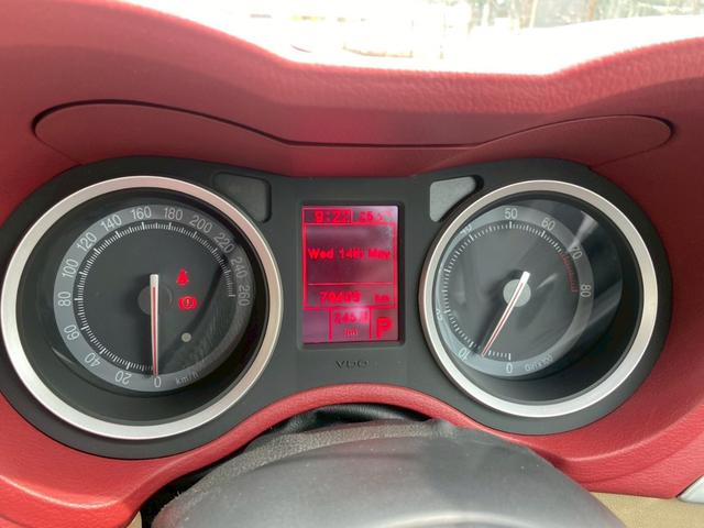 アルファブレラ ３．２　ＪＴＳ　Ｑ４　Ｑ－トロニック　スカイウィンドー　フルタイム４ＷＤ　社外ナビ　Ｂｌｕｅｔｏｏｔｈ　ＥＴＣ　クルーズコントロール　フルセグＴＶ（31枚目）