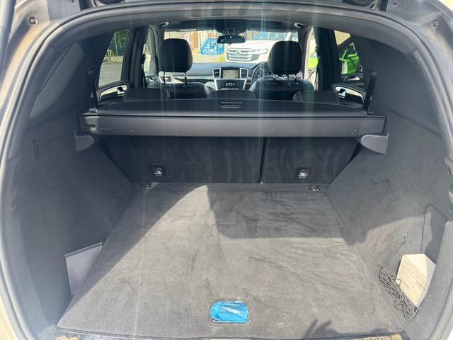 Ｍクラス ＭＬ３５０　ブルーテック　４マチック　ＡＭＧスポーツパッケージ／ＡＭＧエクスクルーシブパッケージ／パノラマサンルーフ／全席シートヒーター／Ｂｌｕｅｔｏｏｔｈ接続（9枚目）