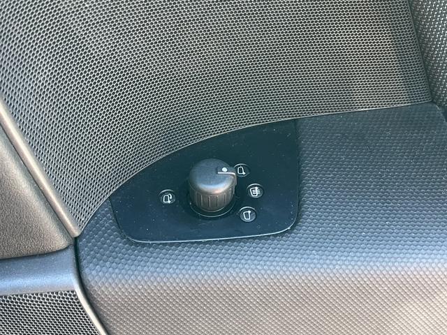 ＴＴクーペ ２．０ＴＦＳＩ　クワトロ　４ＷＤ　禁煙　ナビ　Ｂｌｕｅｔｏｏｔｈ　ＴＶ　バクカメラ　ドラレコ　ＥＴＣ　オートライト　純正アルミ　電格ミラー　オートエアコン　パワーシート（27枚目）