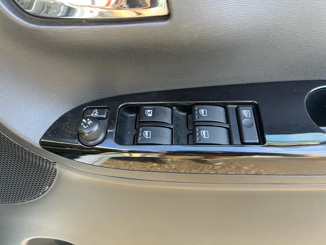 タント カスタムＲＳ　トップエディションＳＡ　１オーナー　禁煙　ローダウン　エアロ　ＳＤナビ　Ｂモニター　地デジ　Ｂｌｕｅｔｏｏｔｈオーディオ　両側パワードア　オートライト　ＬＥＤヘッド　シートカバー　スモークフィルム　純正パーツ車載保管（31枚目）