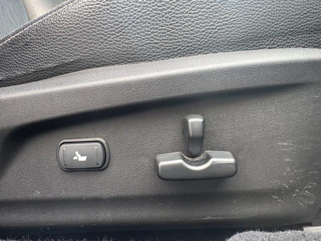 レガシィツーリングワゴン 2.5iアイサイトBスポーツ Gパッケージ/アイサイト/ナビ/Bluetooth接続/バックモニター/ETC/ドラレコ(12枚目)