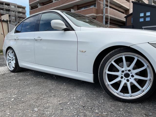 3シリーズ 320i Mスポーツパッケージ 後期型 2リッター直墳エンジン WORK19インチAW 純正ナビ カーボンリアスポイラー 禁煙車 ETC(19枚目)