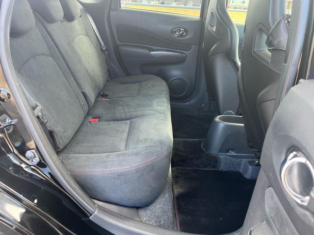 ノート ニスモ　Ｓ　ワンオーナー車　禁煙車　ＷＯＲＫアルミ　ＳＤナビ　Ｂｌｕｅｔｏｏｔｈ　バックモニター　ドラレコ　レーダー探知機　ＥＴＣ車載器　フルセグ地デジ　ハーフレザーシート　フルオートエアコン　ＬＥＤへッドライト（14枚目）