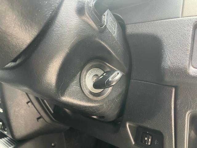 パジェロミニ アクティブフィールドエディション　距離５万キロ台　４ＷＤ　ワンオーナー　禁煙　ナビ　ＥＴＣ　　純正アルミ　ルーフキャリア　電動格納ミラー　エアコン（28枚目）