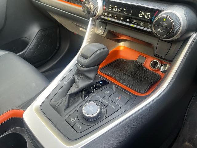 ＲＡＶ４ アドベンチャー　ＴＲＤルーフキャリア　パノラマルーフ　純正９インチナビ　バックカメラ　フルセグＴＶ　　Ｂｌｕｅｔｏｏｔｈ　ブラインドスポットモニター　前後ドライブレコーダー　ＨＯＬＤ　パワーシート　クルーズコ　ＥＴＣ（31枚目）