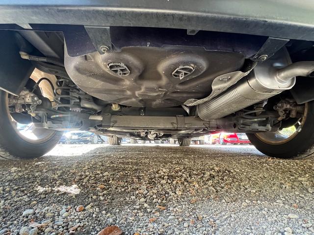 ２０８ プレミアム　純正アルミホイール／純正ナビゲーションシステム／純正コーナーポール／ＥＴＣ／キーレスエントリー／ステアキー／記録簿あり／（32枚目）